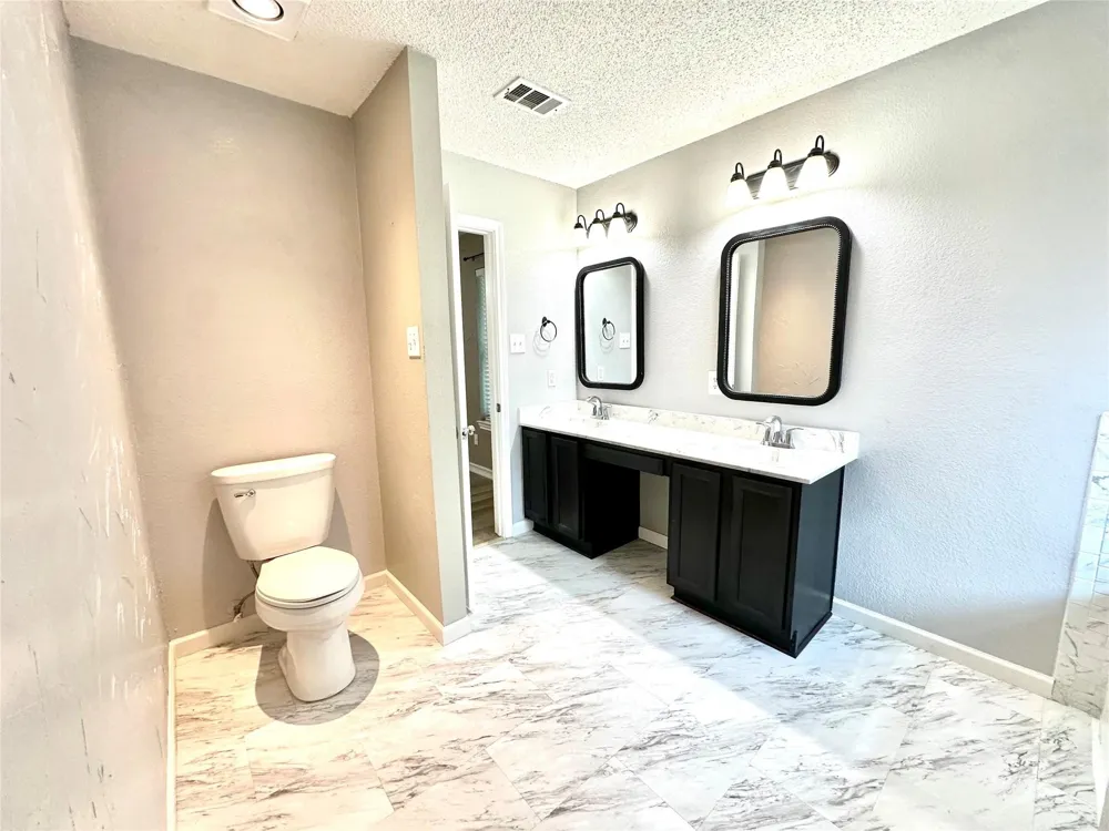 1509 Creekside Avenue Sherman, TX 75092