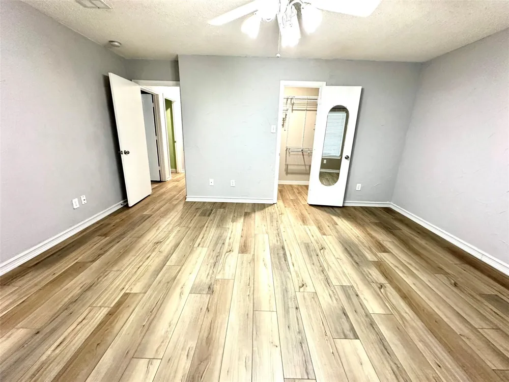 1509 Creekside Avenue Sherman, TX 75092