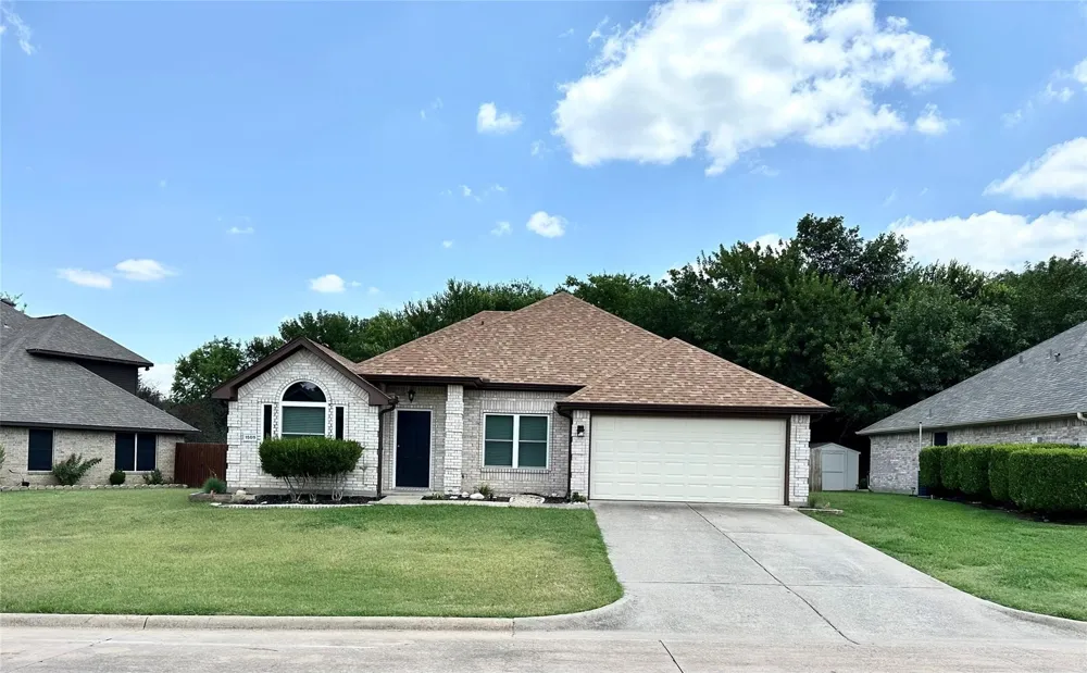 1509 Creekside Avenue Sherman, TX 75092