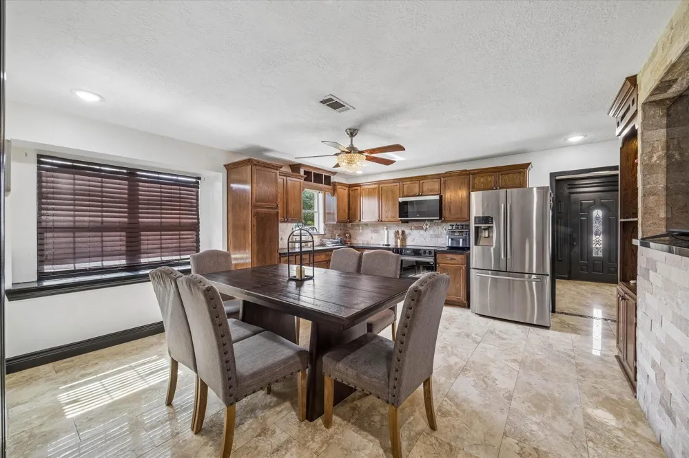511 Avenue I South Houston, TX 77587