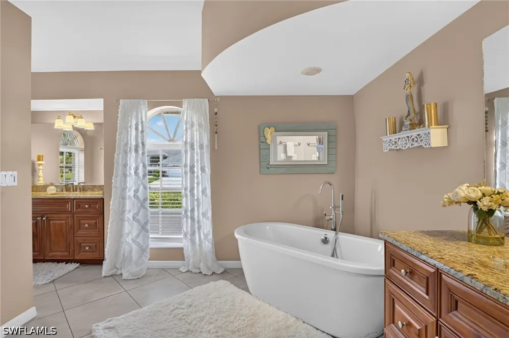 King James Court Cape Coral, FL 33991
