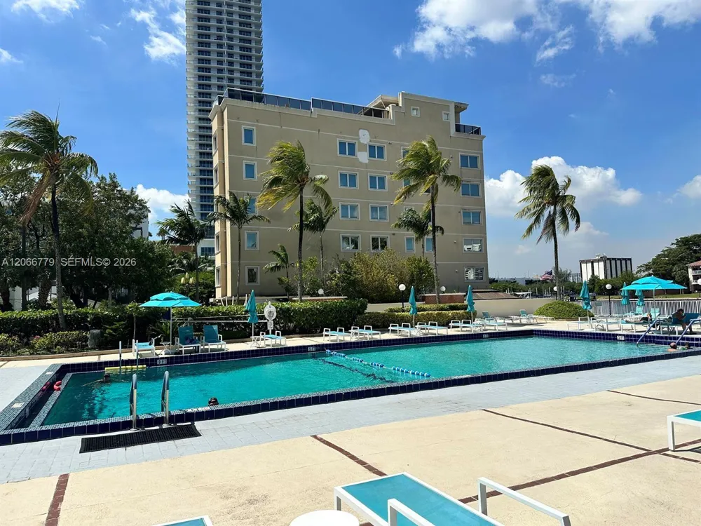 3800 S Ocean Dr #1516 Hollywood, FL 33019