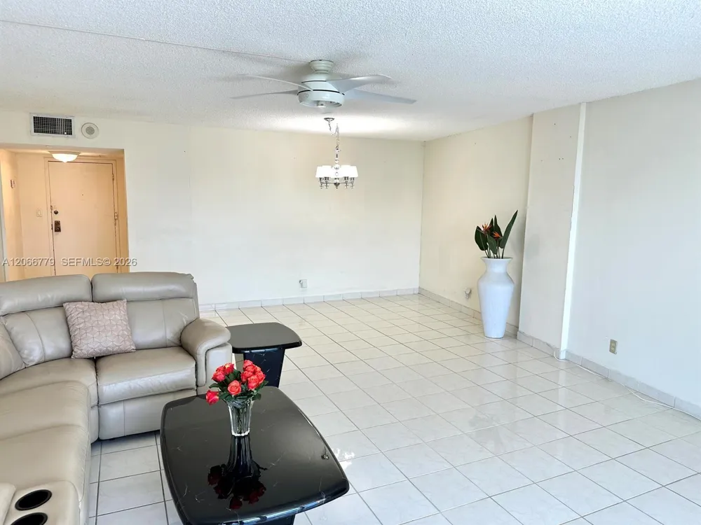 3800 S Ocean Dr #1516 Hollywood, FL 33019