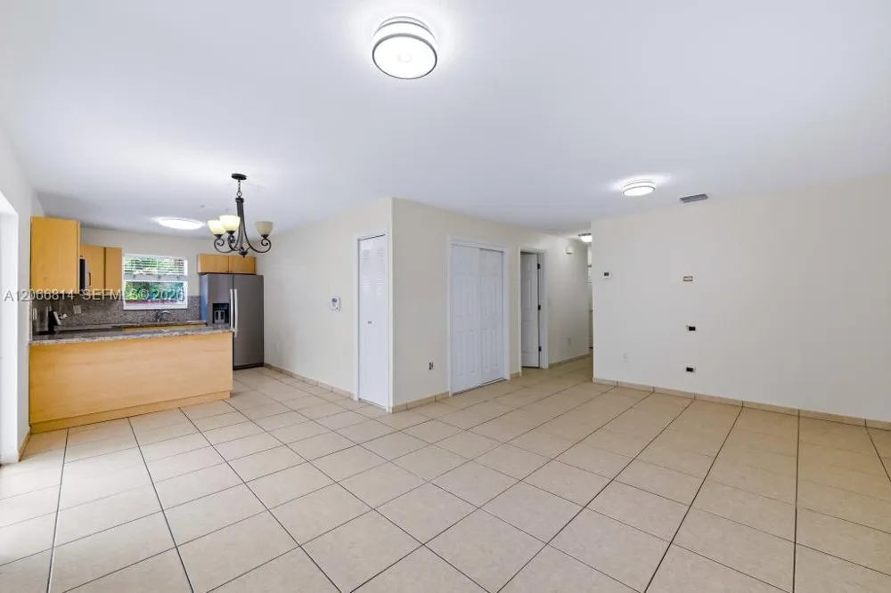 3072 NW 14th St #REAR Miami, FL 33125