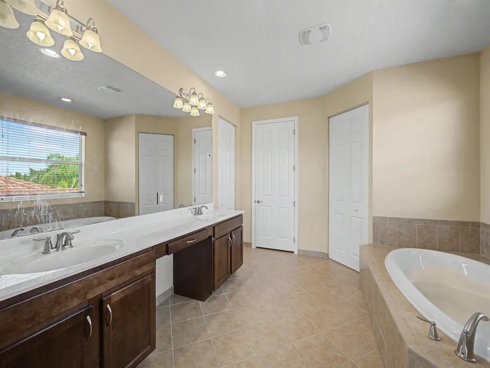11316 SW Barton Way Port St. Lucie, FL 34987