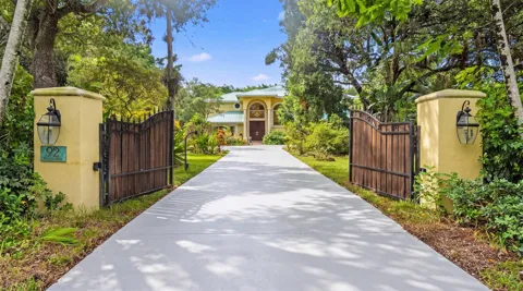 92 SQUIRE DRIVE