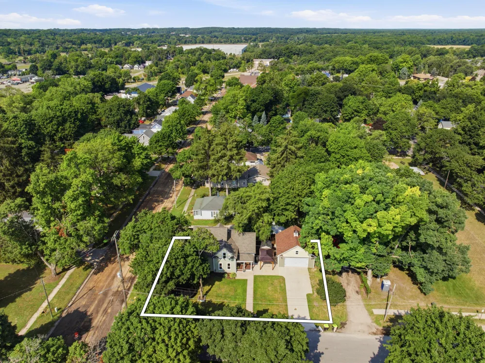 314 E Coffren Avenue Greenville City, MI 48838