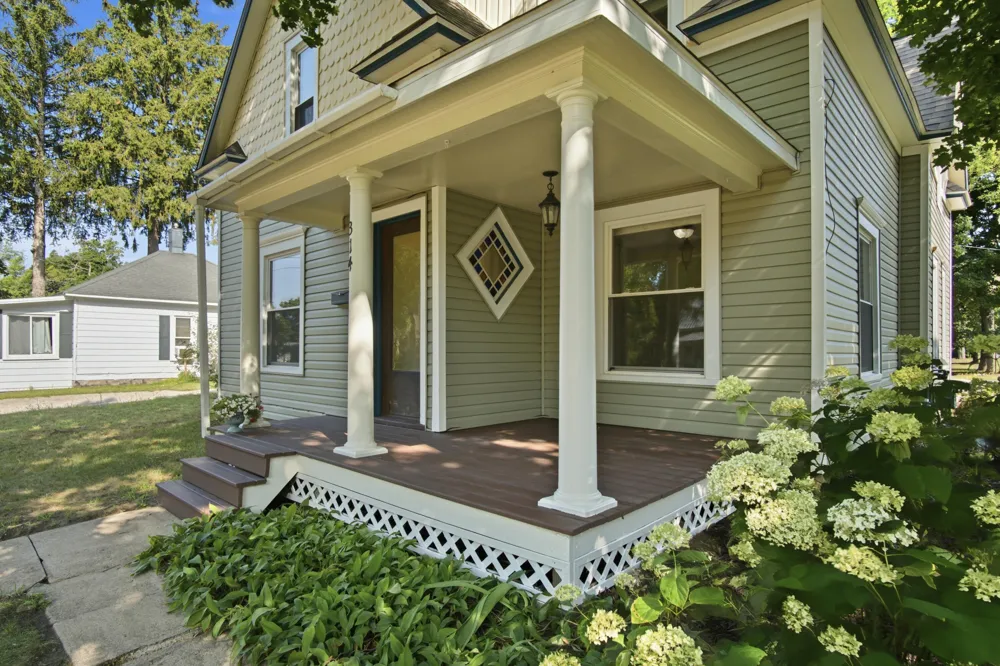 314 E Coffren Avenue Greenville City, MI 48838