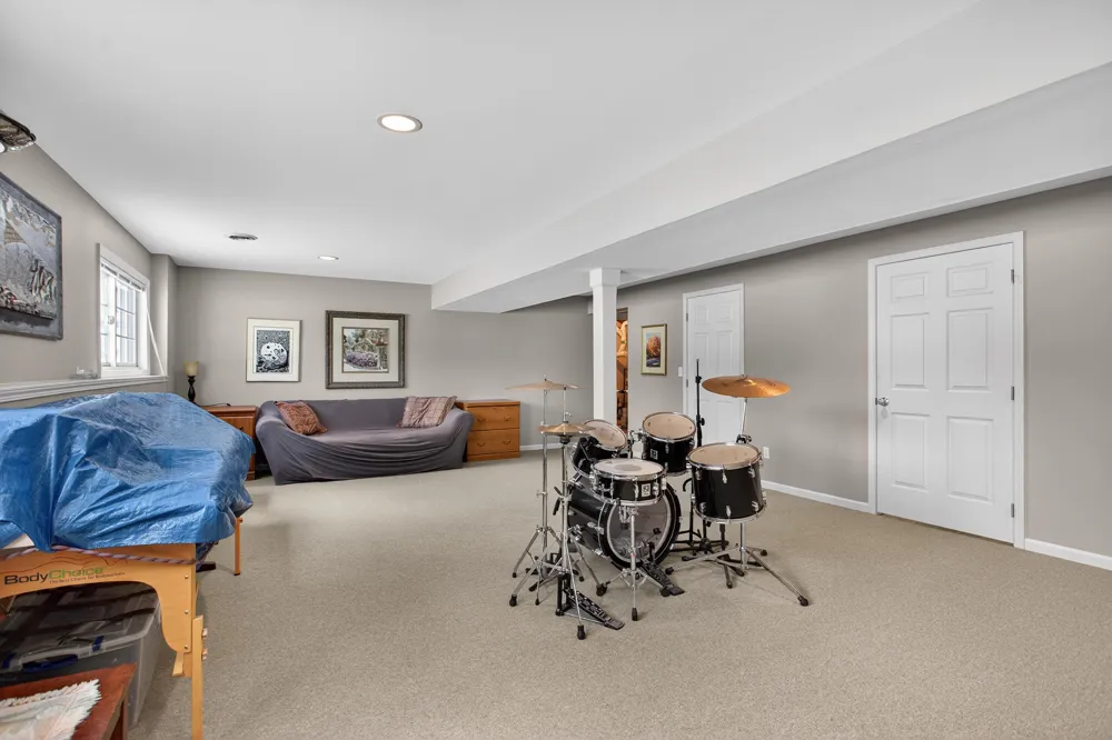 2205 Lake Wood Drive Summit Township, MI 49203