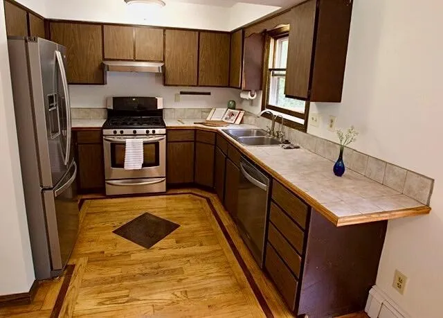 711 E North Drive Marshall City, MI 49068