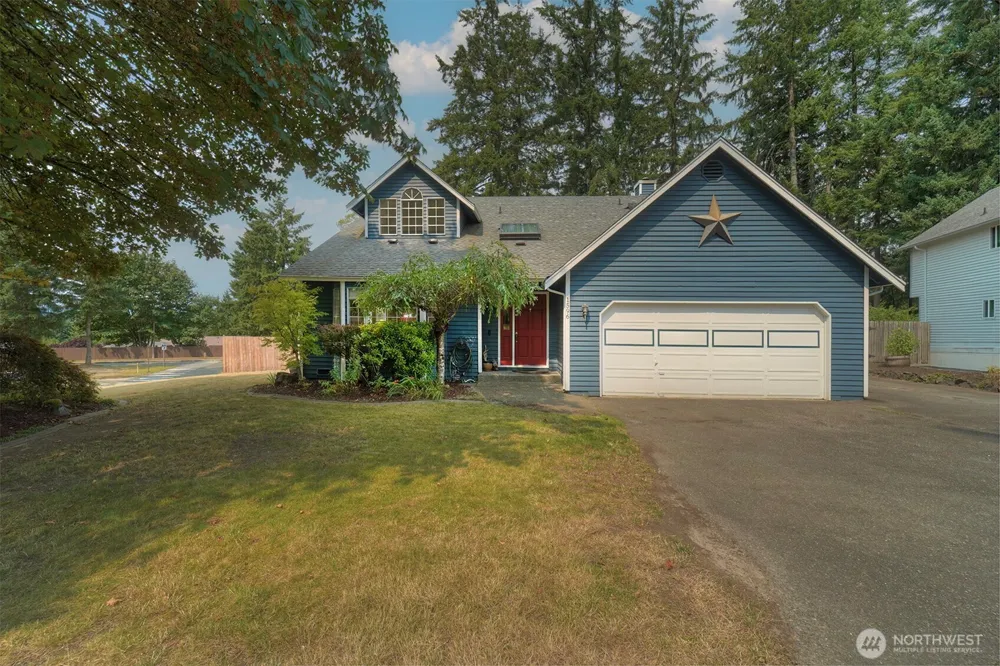 1596 NW Duesenberg Court Silverdale, WA 98383