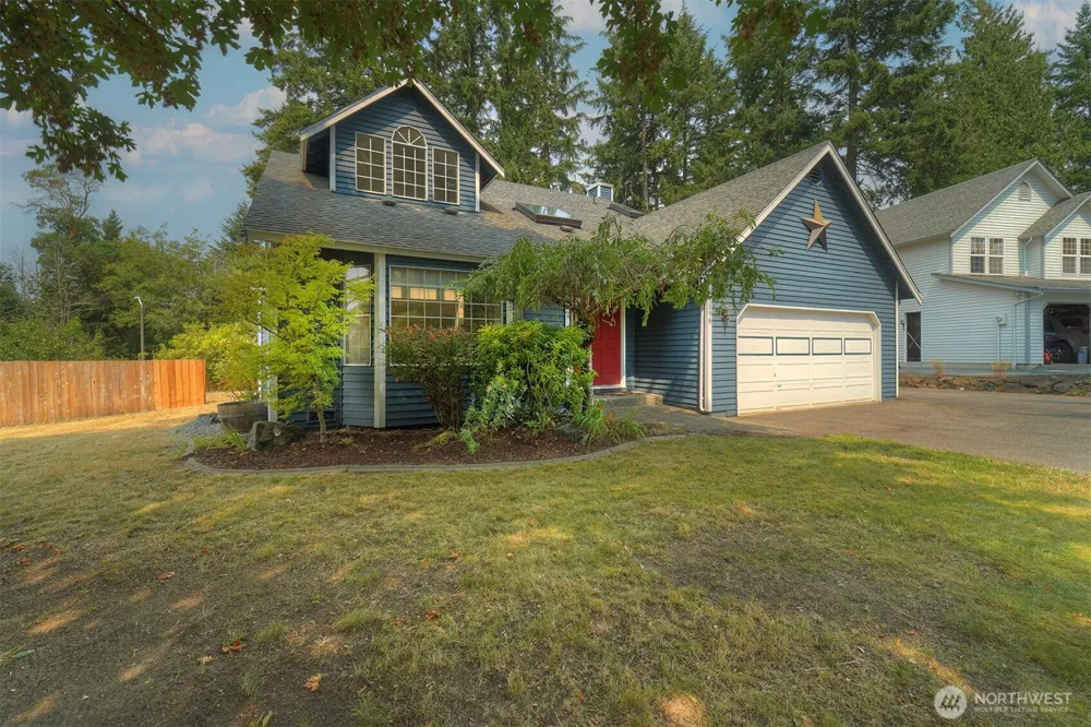 1596 NW Duesenberg Court Silverdale, WA 98383