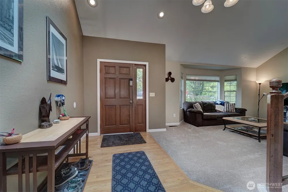 1596 NW Duesenberg Court Silverdale, WA 98383