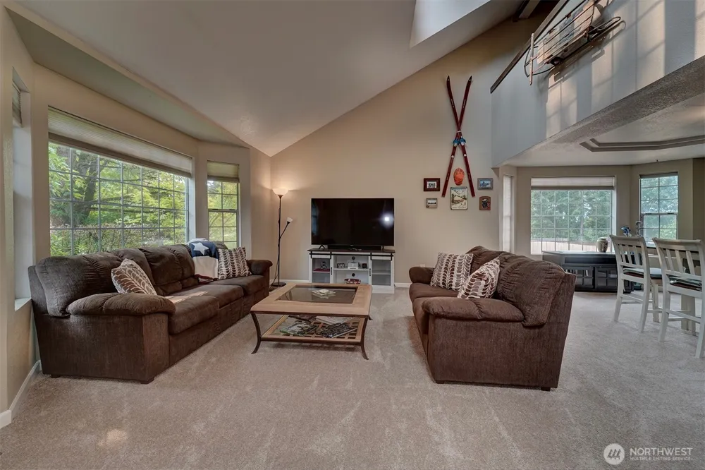 1596 NW Duesenberg Court Silverdale, WA 98383