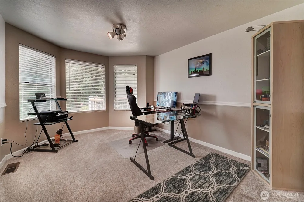 1596 NW Duesenberg Court Silverdale, WA 98383
