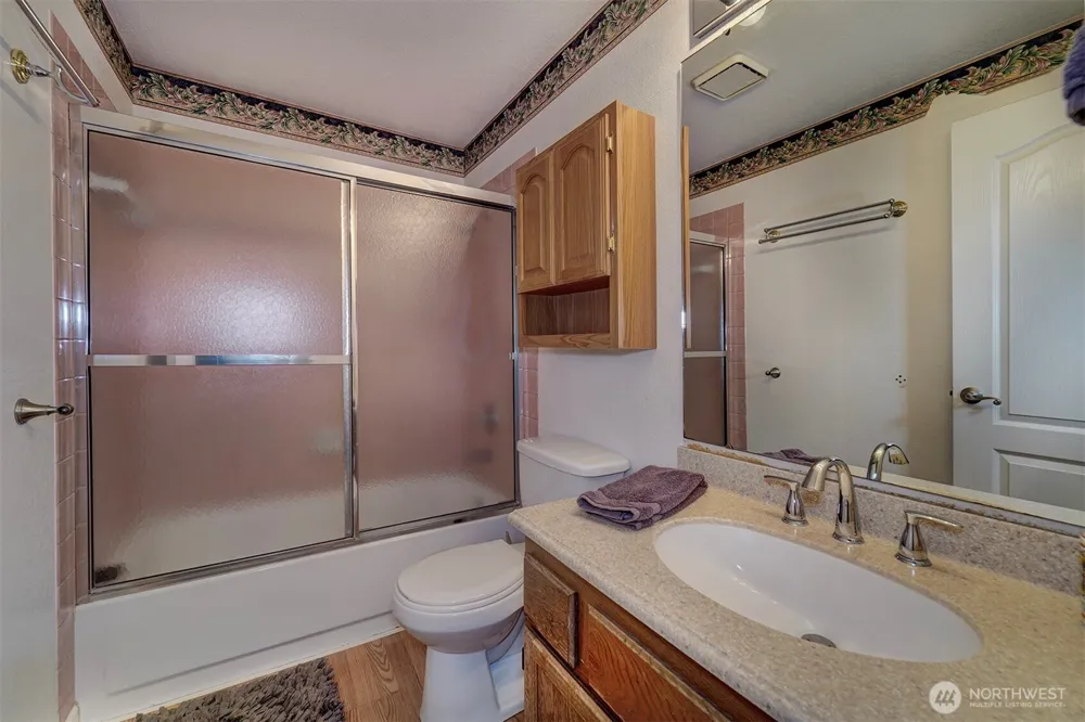 1596 NW Duesenberg Court Silverdale, WA 98383