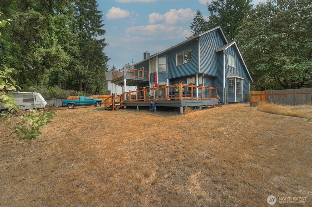 1596 NW Duesenberg Court Silverdale, WA 98383