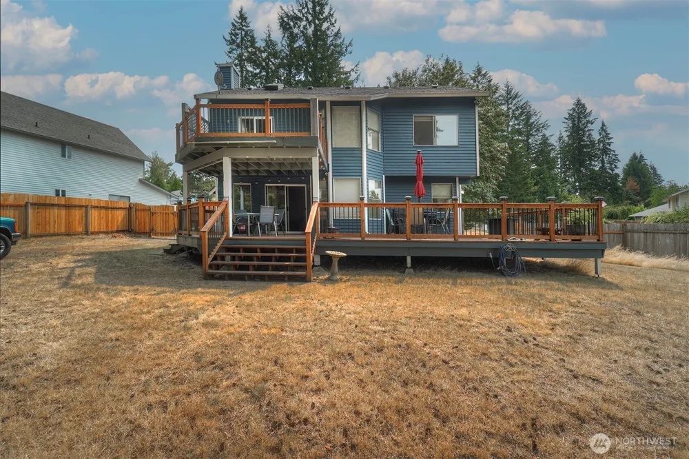 1596 NW Duesenberg Court Silverdale, WA 98383