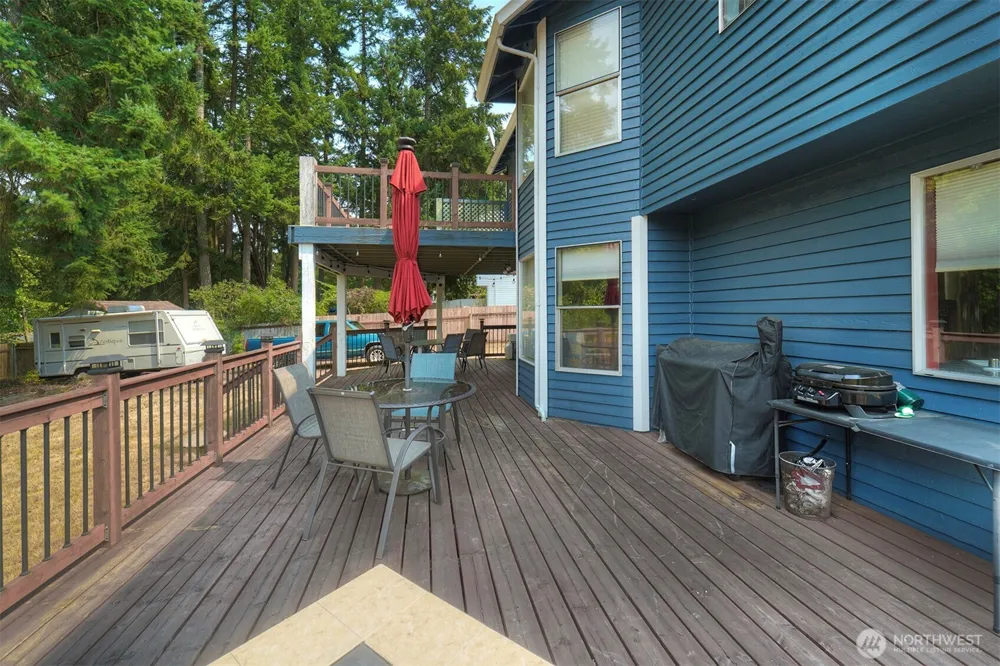 1596 NW Duesenberg Court Silverdale, WA 98383