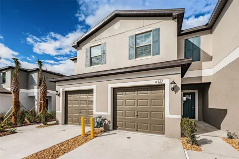 8327 CRESCENT OAKS DRIVE