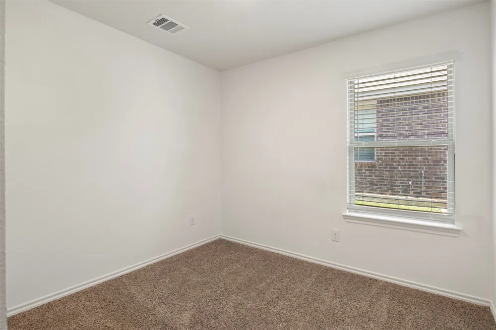 2004 Princeton Avenue Farmersville, TX 75442