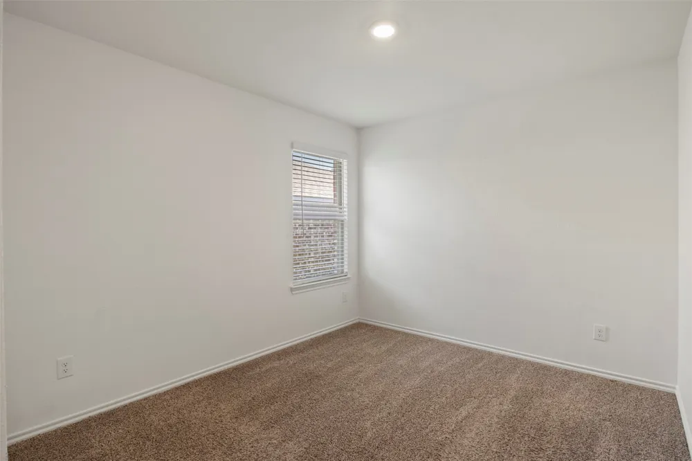 2004 Princeton Avenue Farmersville, TX 75442