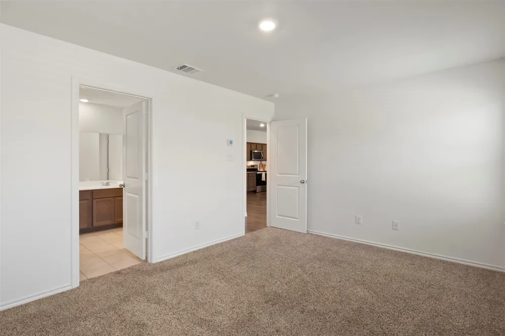 2004 Princeton Avenue Farmersville, TX 75442