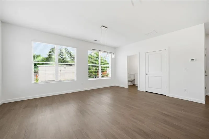 1062 Glen Opal Drive Decatur, GA 30032