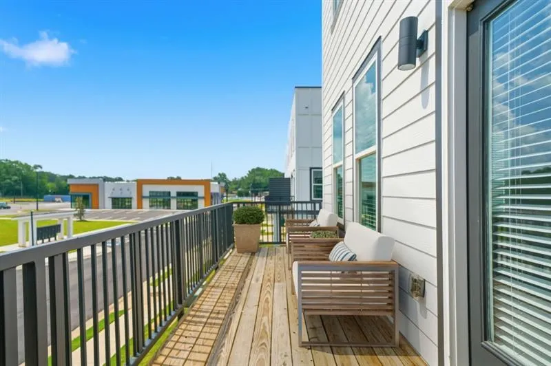 1062 Glen Opal Drive Decatur, GA 30032