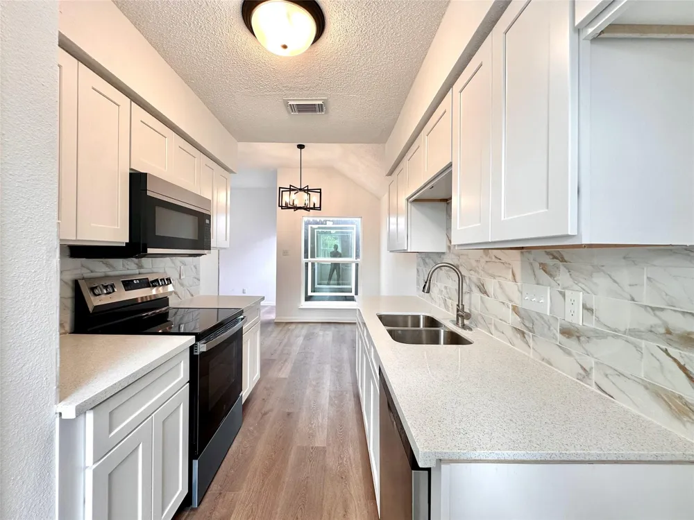 16411 Gold Ridge Lane Houston, TX 77053