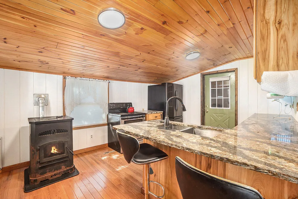 2249 E Ferry Street Shelby, MI 49455