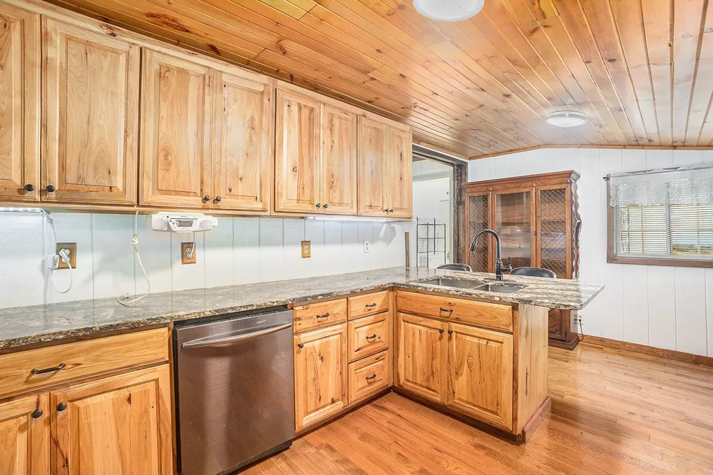 2249 E Ferry Street Shelby, MI 49455