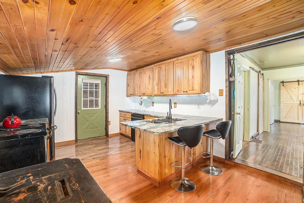 2249 E Ferry Street Shelby, MI 49455