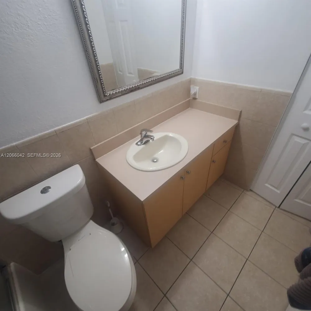 7151 Miami Lakes Dr #P36 Miami Lakes, FL 33014