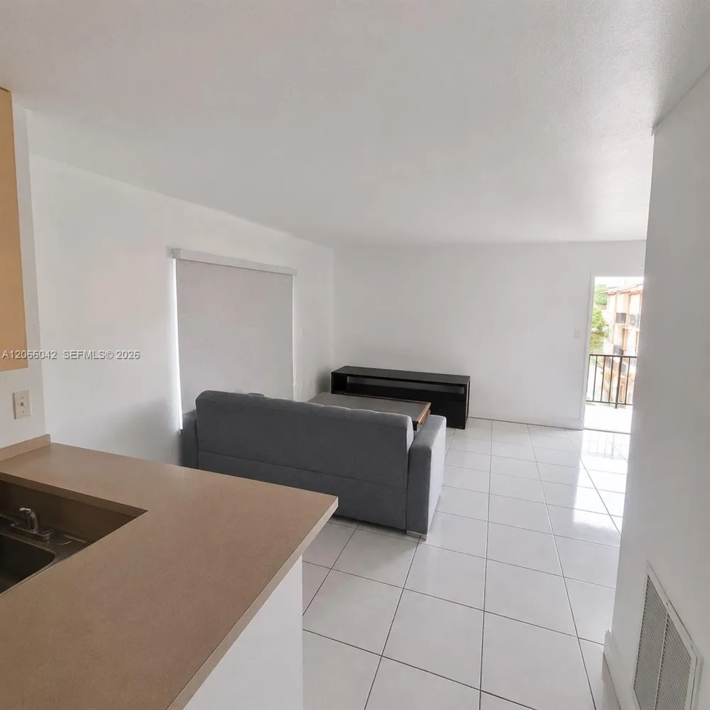 7151 Miami Lakes Dr #P36 Miami Lakes, FL 33014