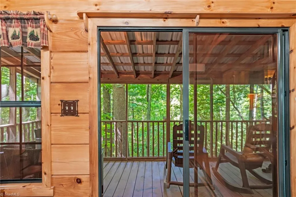 157 Wolf Trail McGrady, NC 28649