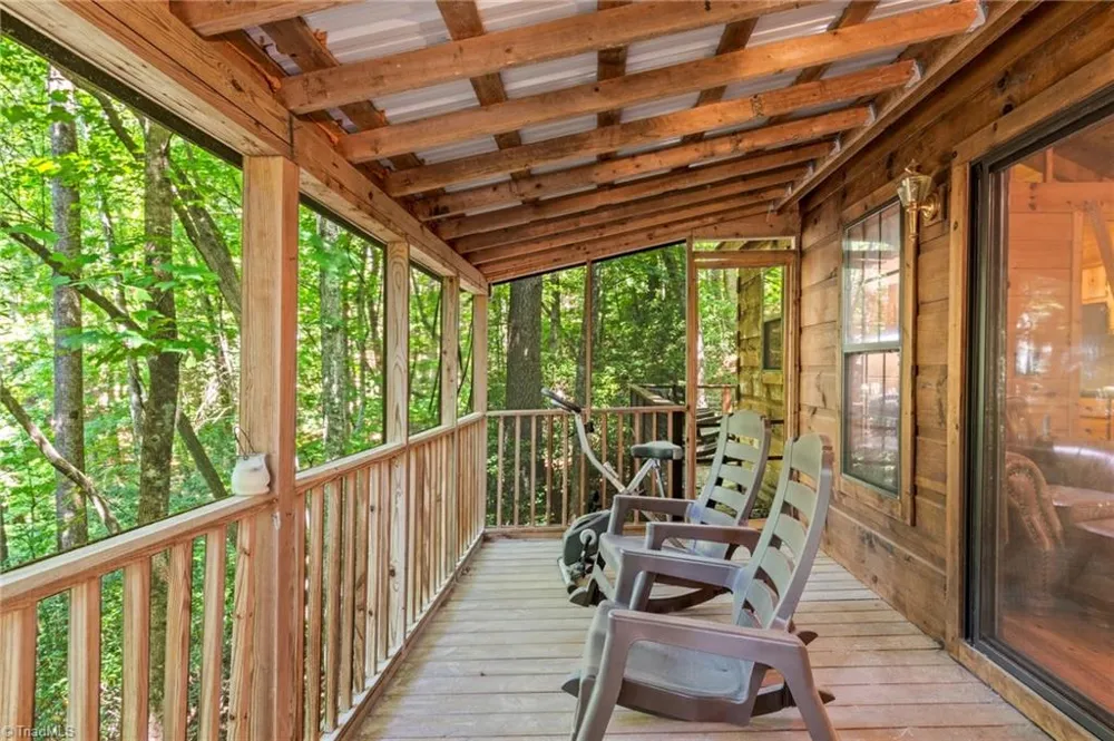 157 Wolf Trail McGrady, NC 28649