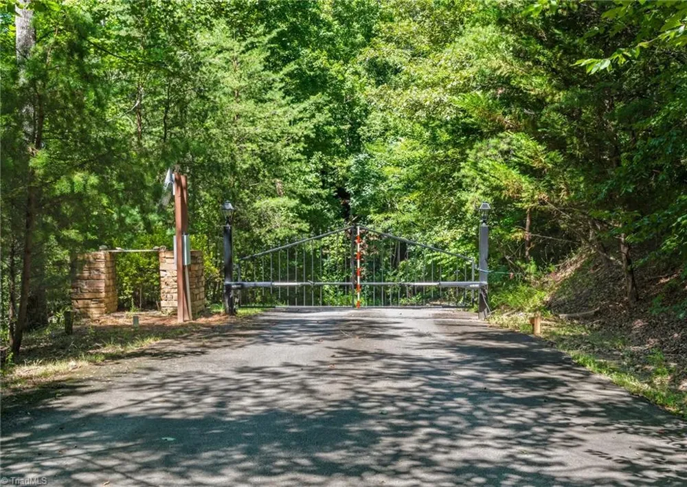157 Wolf Trail McGrady, NC 28649