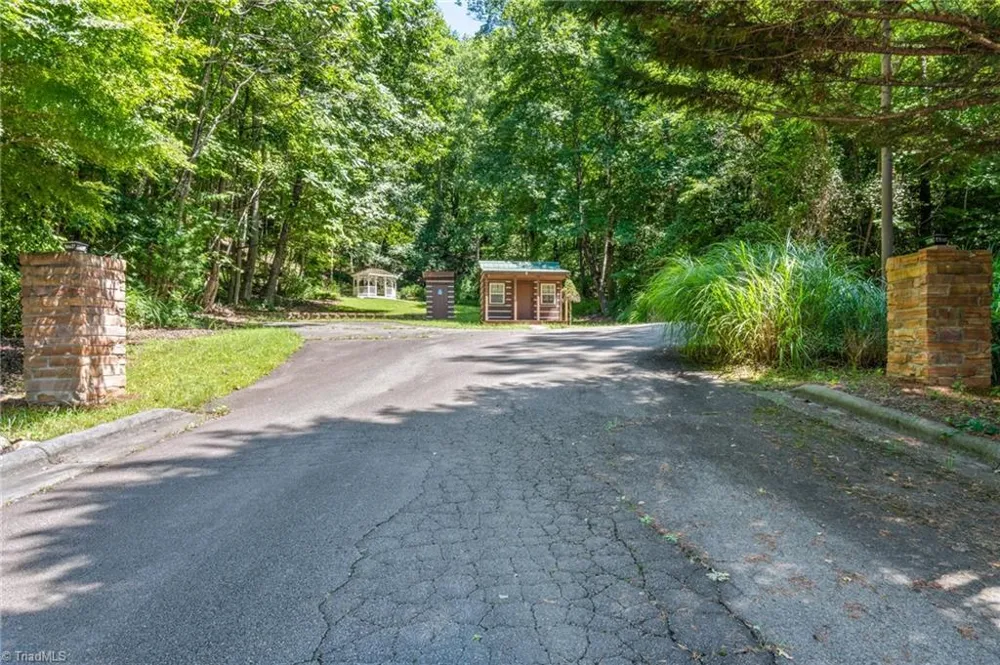 157 Wolf Trail McGrady, NC 28649