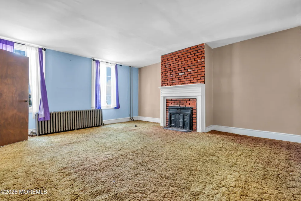 19 High Street Allentown, NJ 08501