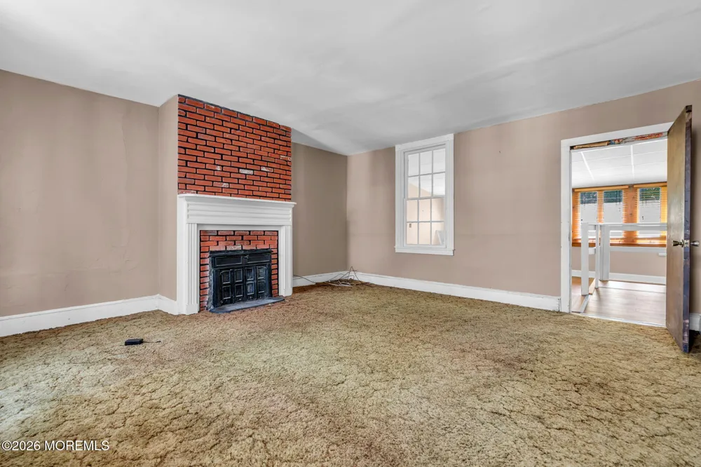 19 High Street Allentown, NJ 08501