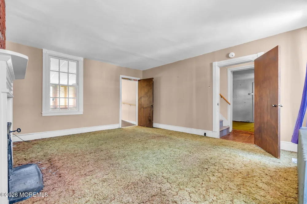 19 High Street Allentown, NJ 08501