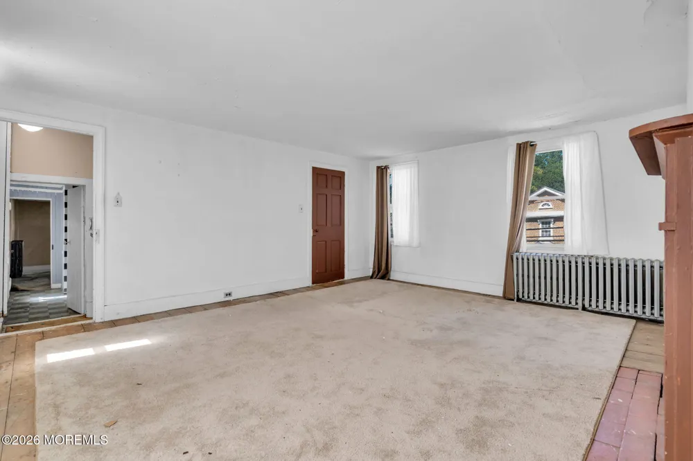 19 High Street Allentown, NJ 08501