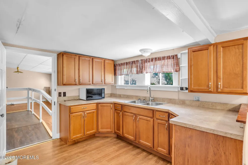 19 High Street Allentown, NJ 08501