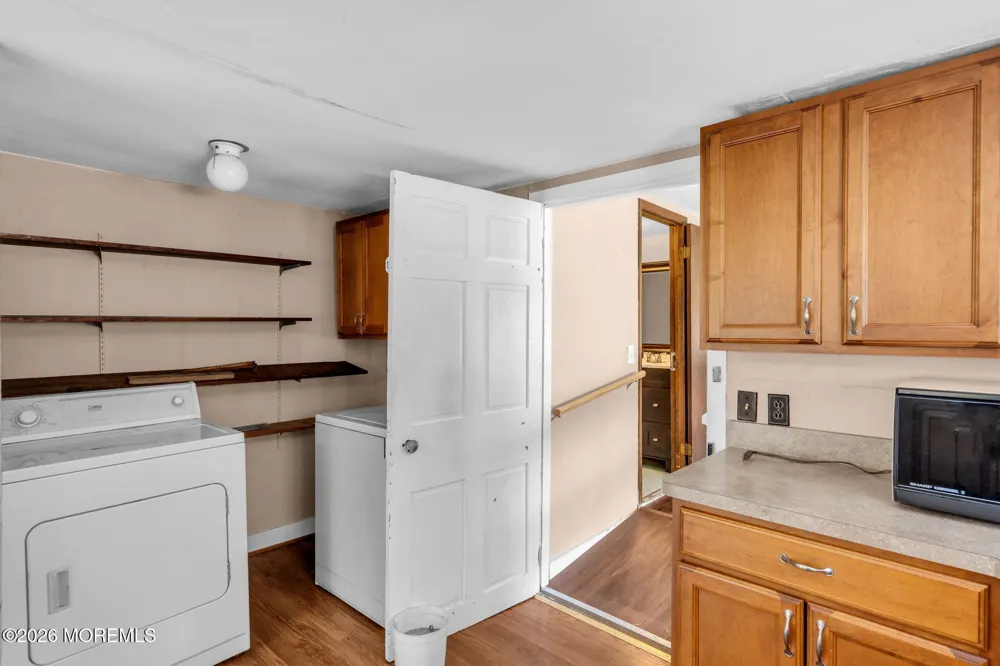 19 High Street Allentown, NJ 08501