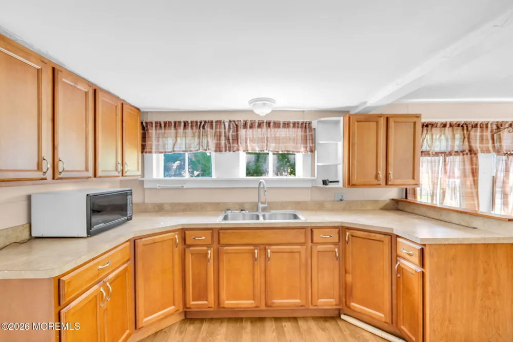 19 High Street Allentown, NJ 08501