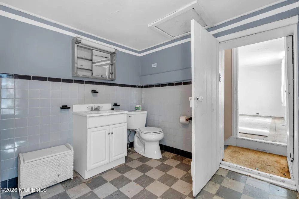 19 High Street Allentown, NJ 08501