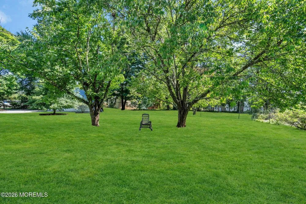 19 High Street Allentown, NJ 08501