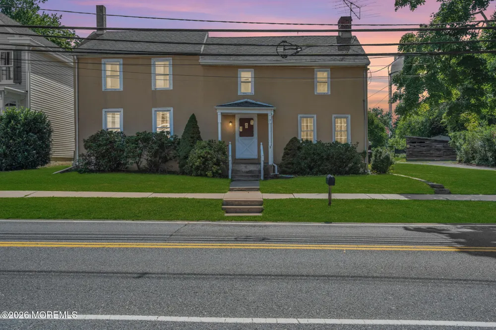 19 High Street Allentown, NJ 08501