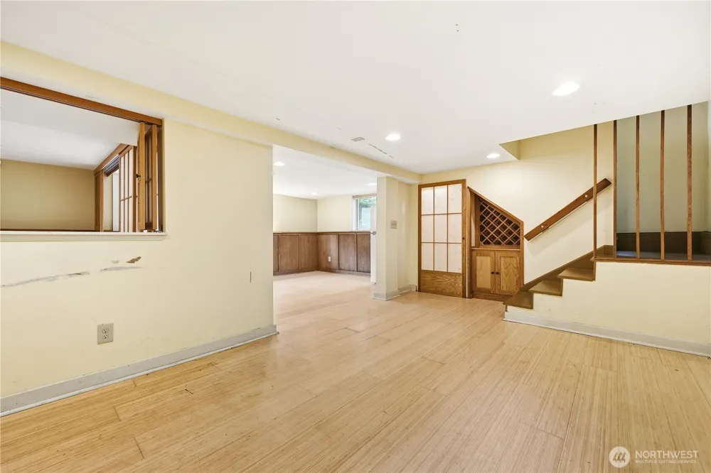 4747 4th Avenue NE Seattle, WA 98105